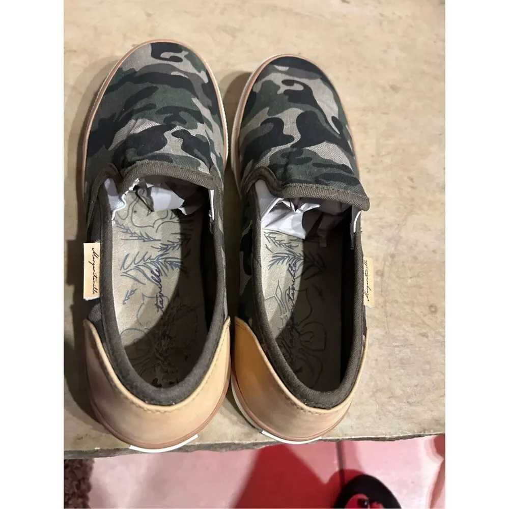 Margaritaville Camo Leather Slip On Casual Shoes Women’s Size 10